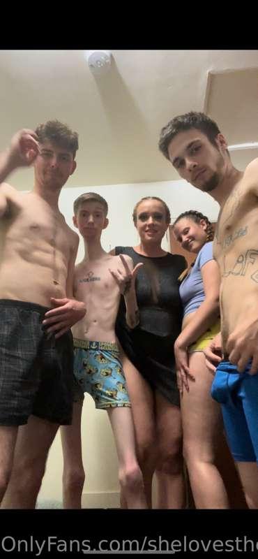 Want this orgy video  me and my friends had ? 🥵 @liahhloves ..
