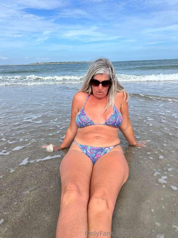 momof5booty image #26