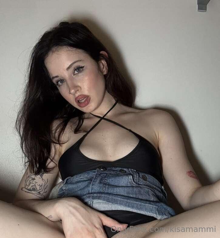 🔥 ONLY TODAY — @carol.elena SHE’S FLIRTY, MYSTERIOUS & TOO H..