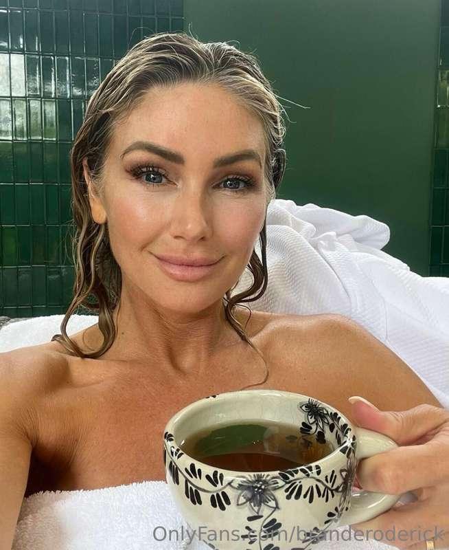 morning tea 🤍🫖