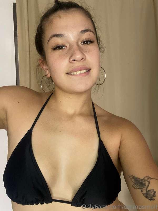 Consider this your personal tease 🖤