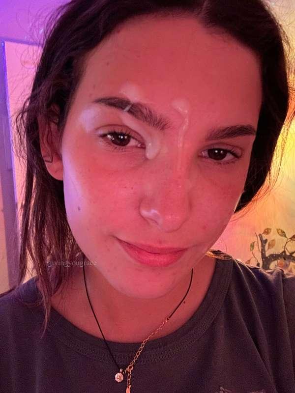 Don't I look pretty with cum on my face? 
