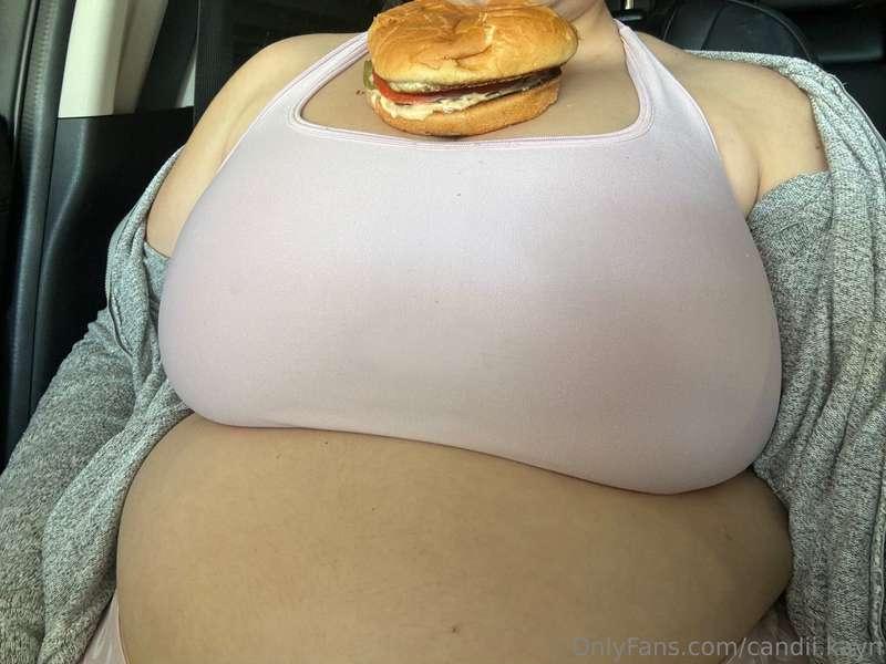 That comparison between the burger and my chest though 🤭🍈🍈🍔 
