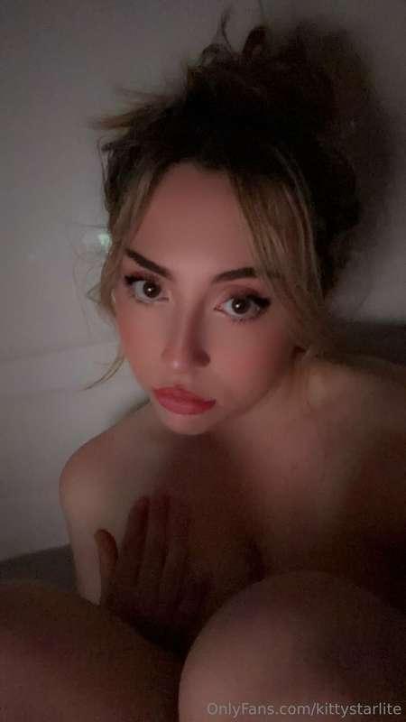hello :3