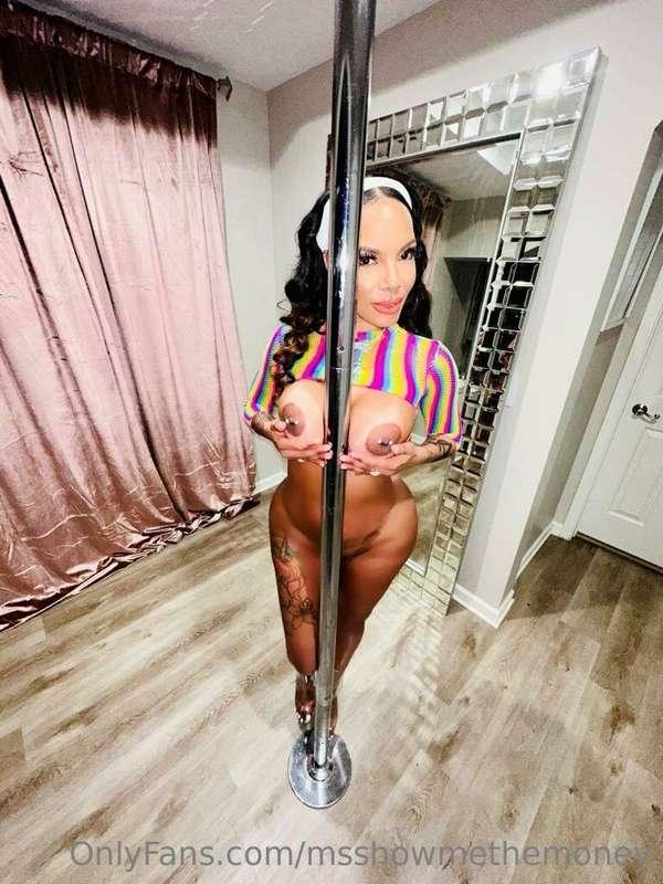 Are you excited for my newest video baby? DM me!😍😘