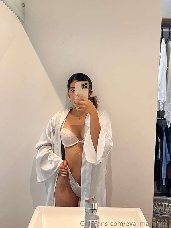**LET'S HAVE FUN! hip me up in the DMs🥵** Divirtámonos amor,..