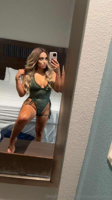 Wanna feel your hands all over me! 😍🥵