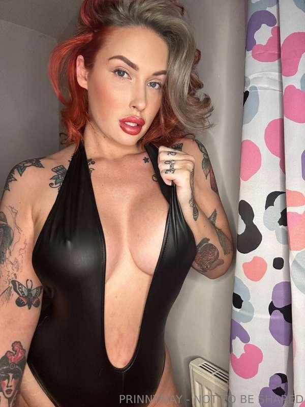 My wall is filled with naughty 😈 content for you