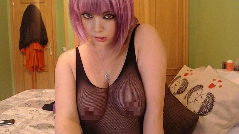Wanna get hornie? 
You can visit me and get a lot of pics an..