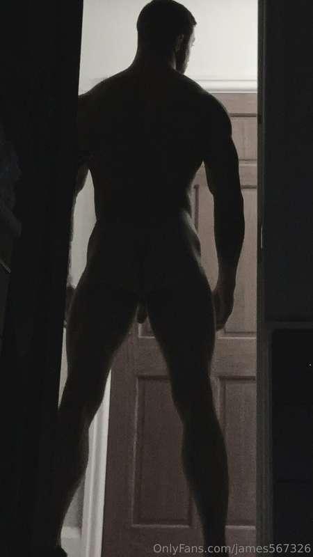 Something about a silhouette shot 😏
