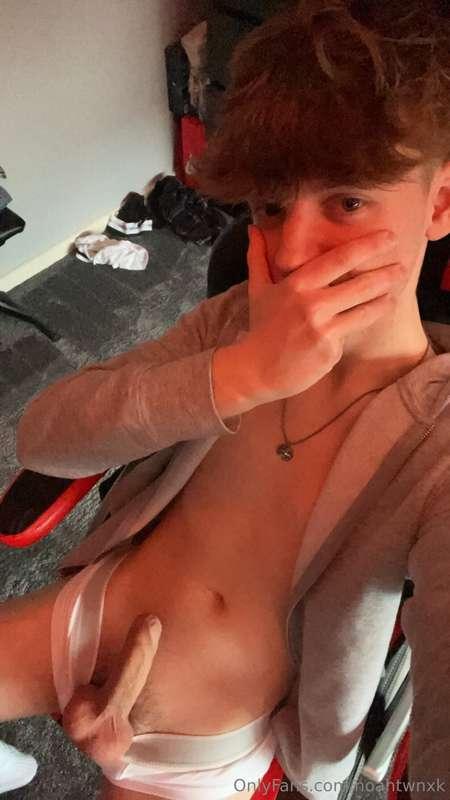 had a hot trading session with a sub the other day dm me if ..