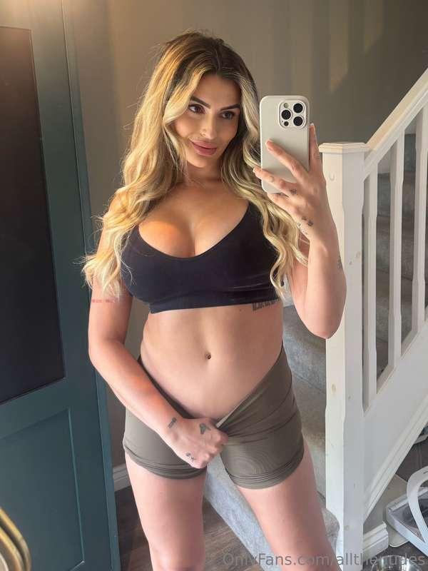 Do I look better in black or beige?