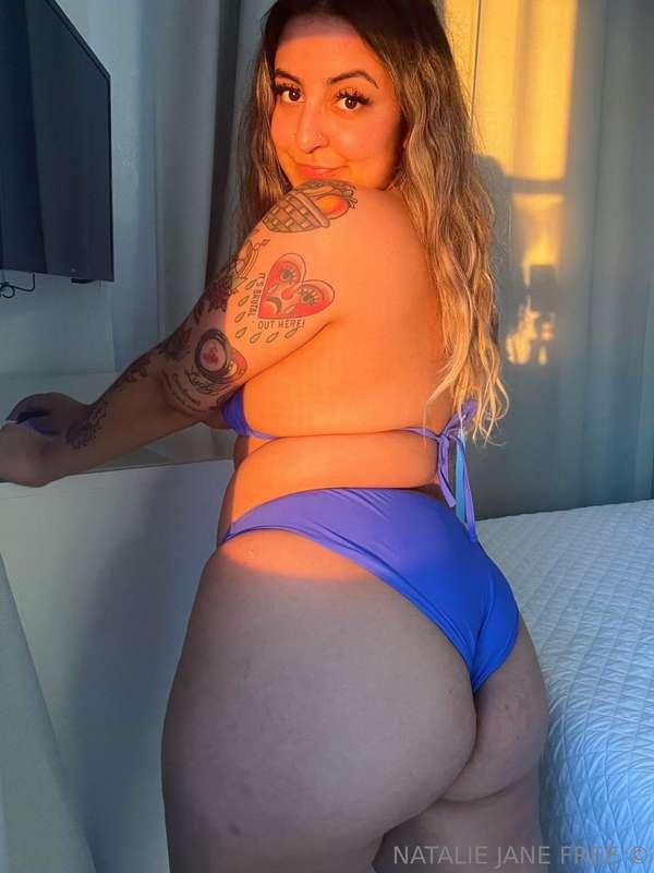 like this post if my body turns you on 😋