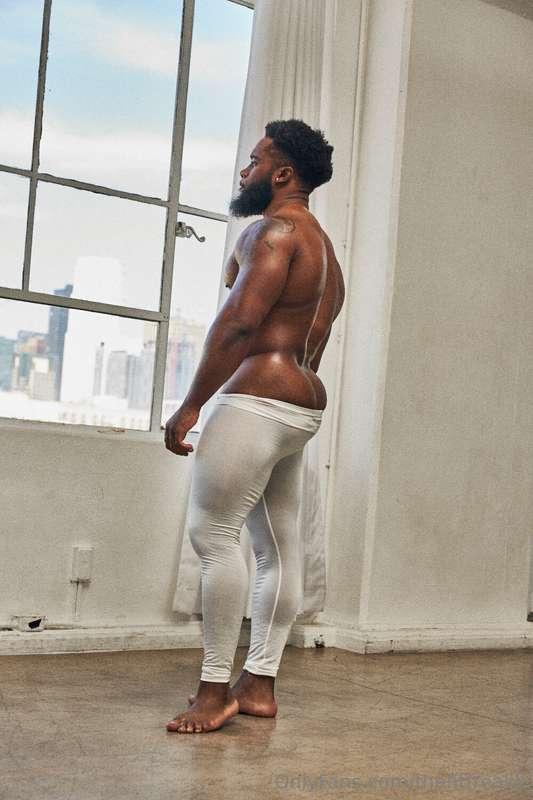 Gotta build that ass too ; )