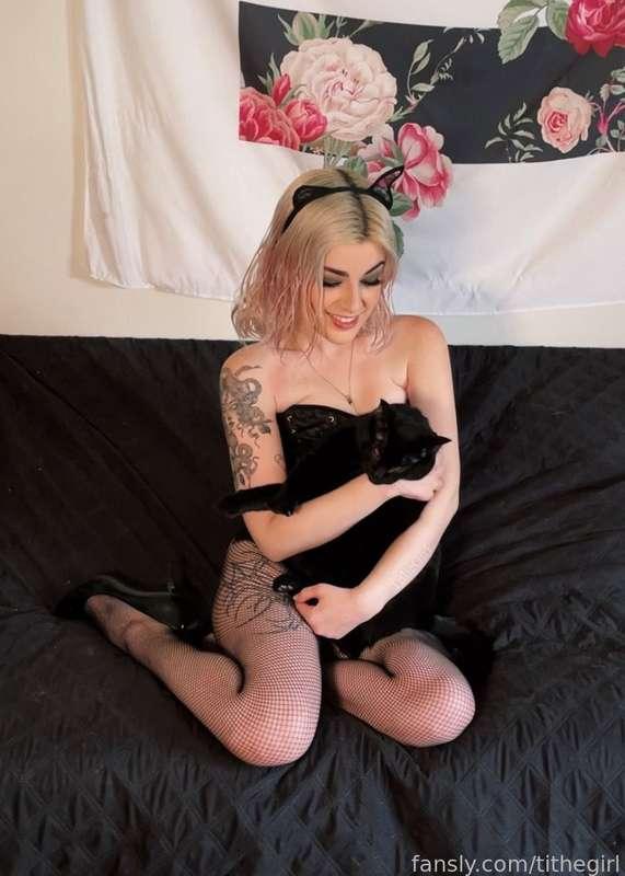 tithegirl image #1