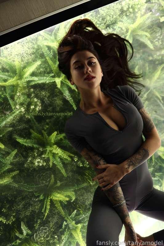 tanyamodel image #0