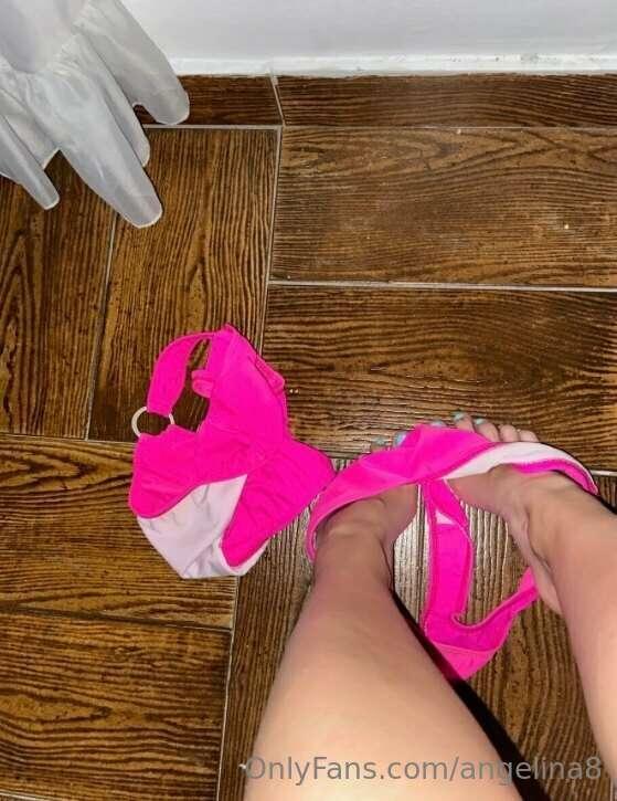 Completamente desnuda para que comencemos a jugar. 💦❤️  Comp..
