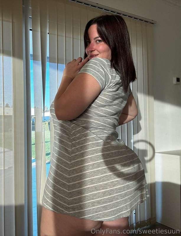 Do you think I can go to the store 🏬 dressed like this? 👗❤️