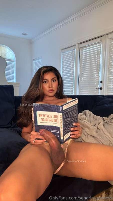 Are you into books 📚? What’s your favorite?