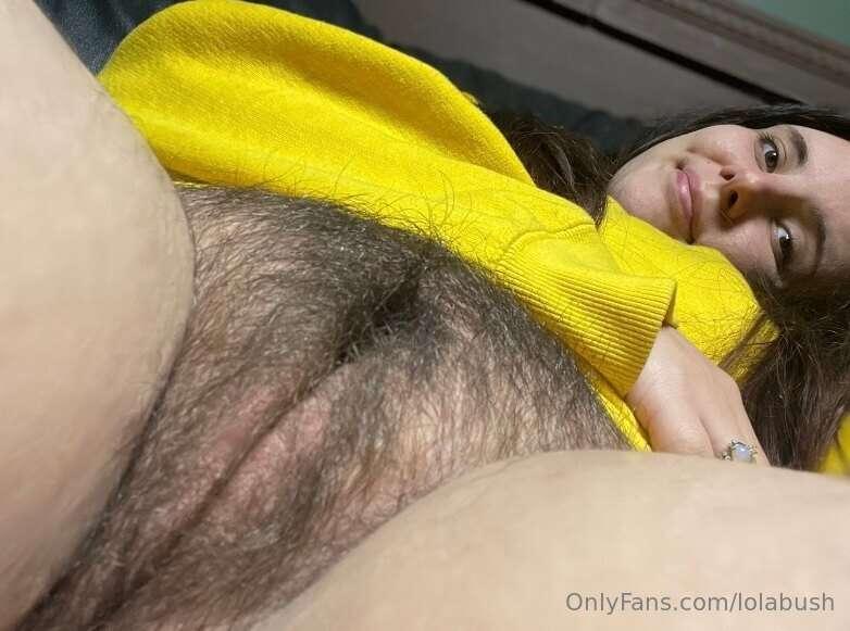 I just really want my hairy pussy to be licked🥰🥺 would you?