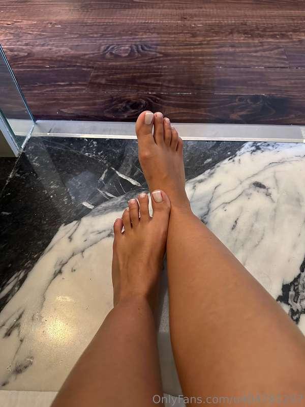🦶🏼🦶🏼🦶🏼