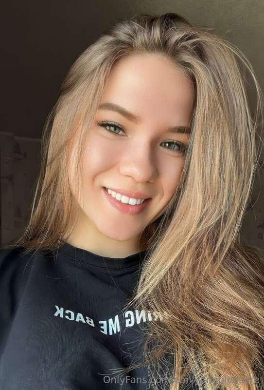 🔥FIRE GIRL 🔥       
 Today @augustlady I can give myself to ..