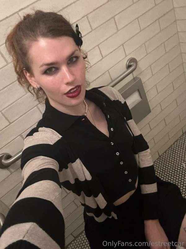 message me if you want me to p on your face