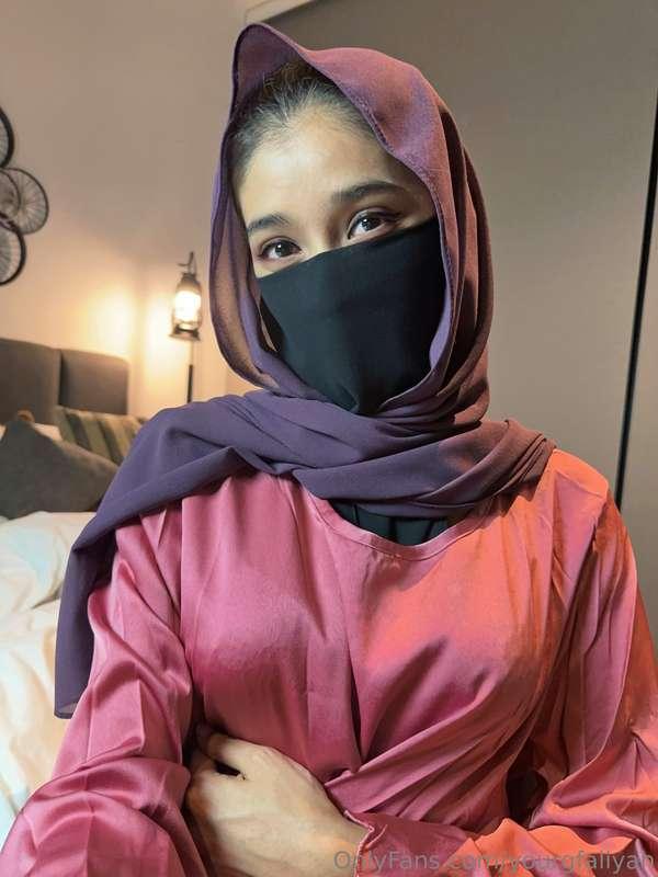 guess what’s even softer than this silk? 😉 😉