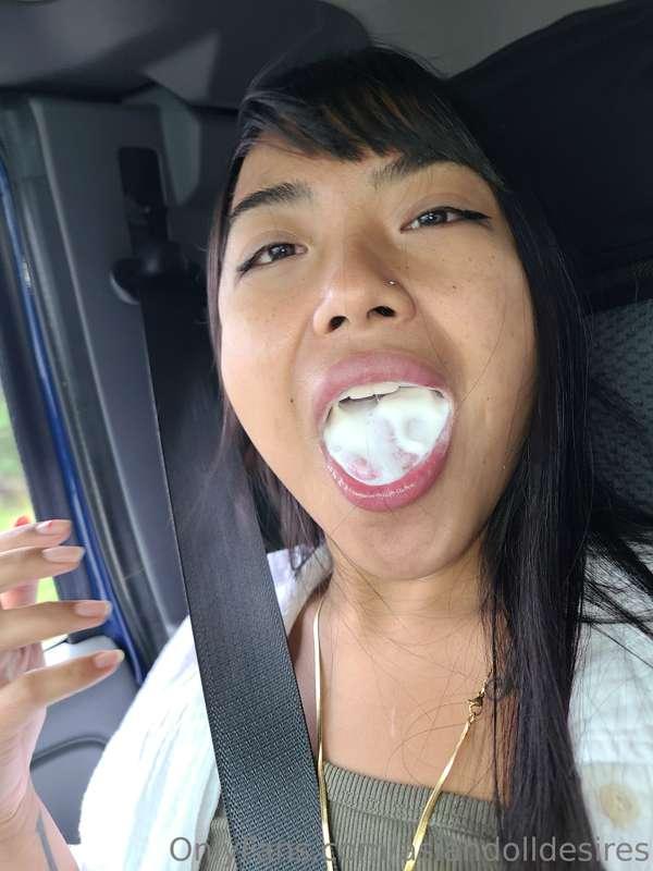 ice cream or cum ? 💦😝