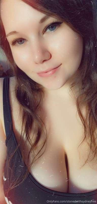 How's everyone's Saturday night going?😛