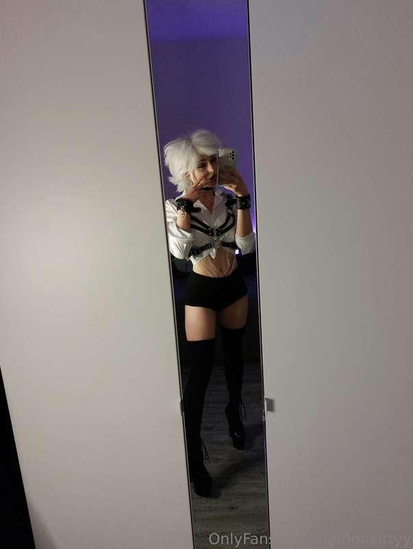 These boots are so hot o.o