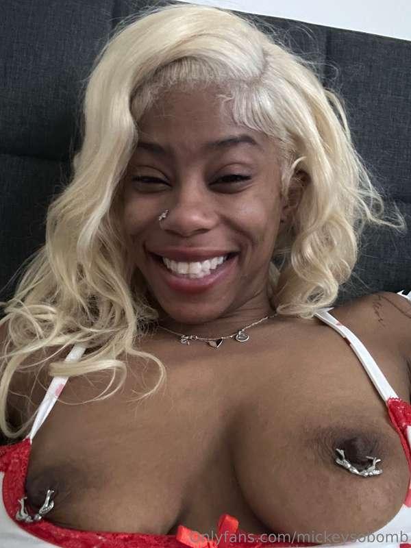 Who's online? The FIRST fan to tip $10 gets $1999 worth of m..