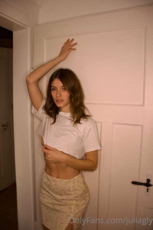 juliagly image #1
