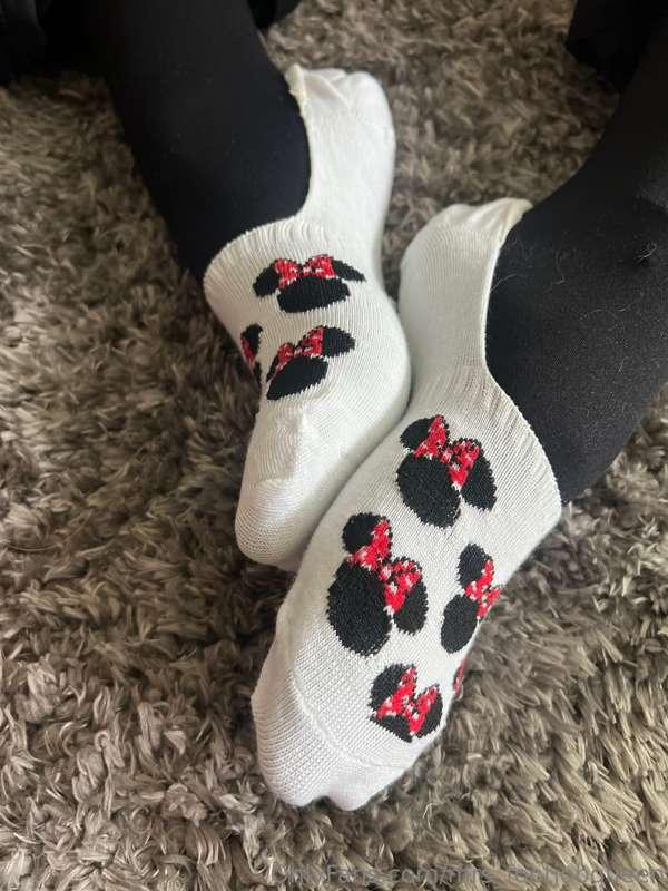 mrs_footjobqueen image #17