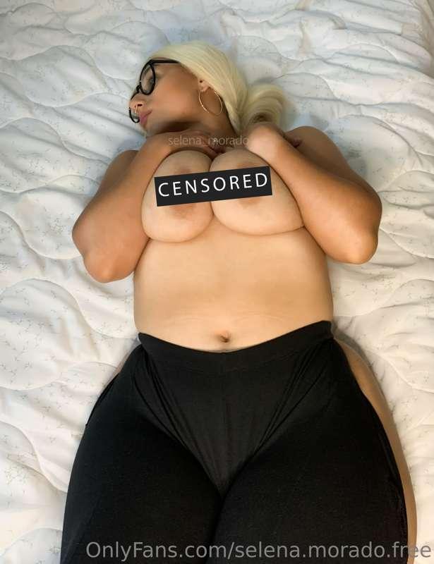 Would you hug my tits too ? 🥰

@selena.morado
