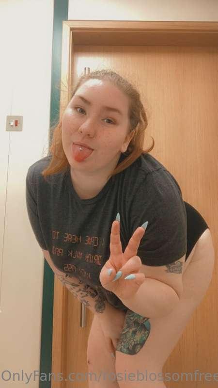 Todays birthday panty and titty pics are over on @rosiebloss..