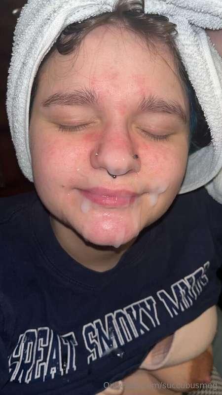 See where else I’ll let you cum on me daddy on my VIP accoun..