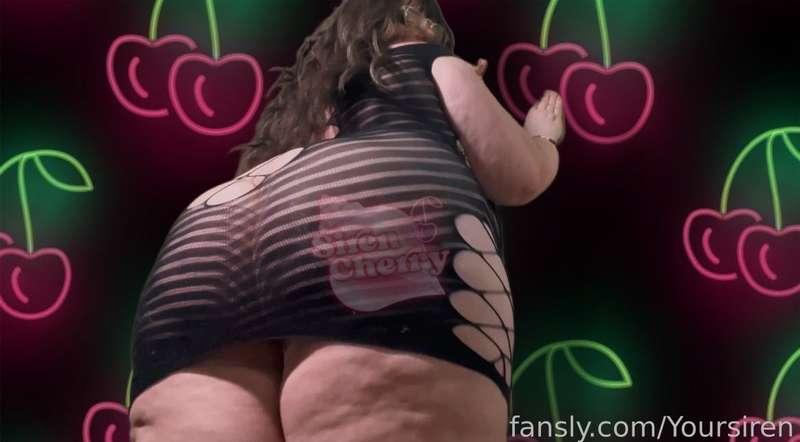 Happy Friday! 🍒

#bigass #curvy #bbw #thick #fatass #lingerie #nsfw #brunette #sexy #hot #ass #booty #thickthighs #fyp