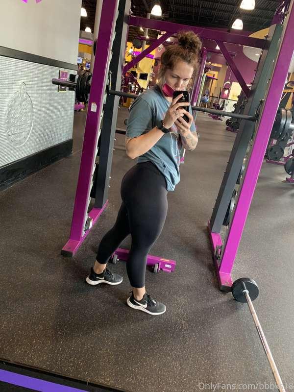 Good morning! I got my workout in early today so I’m availab..