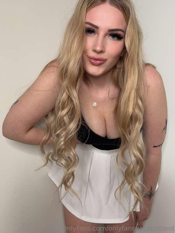 @liyahtrueIch bin die FRAU, die du nie wieder aus DEINEM KOP..