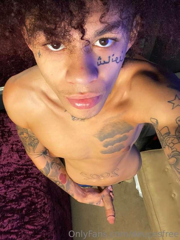 i got horny🥰

more on my paid page😮‍💨 @deucesnudes