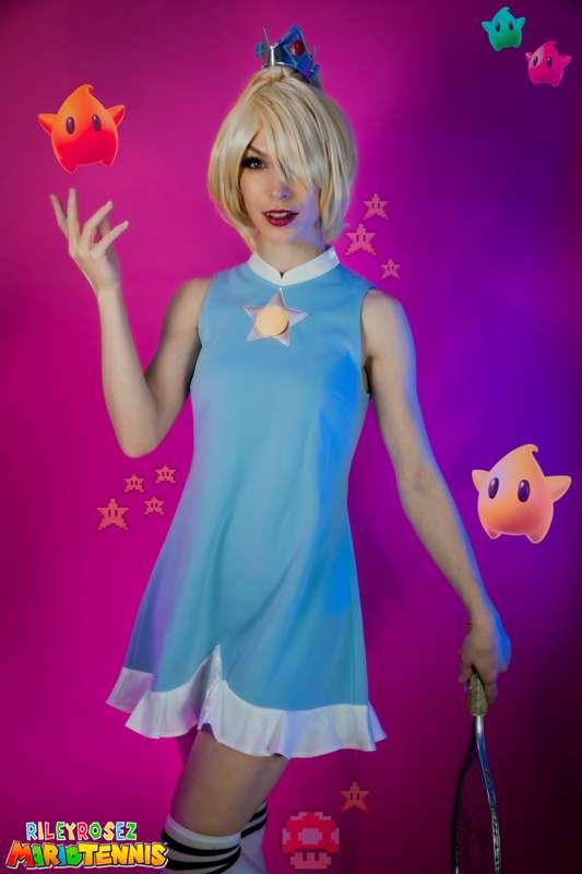 Rosalina Swings Out Of This World!