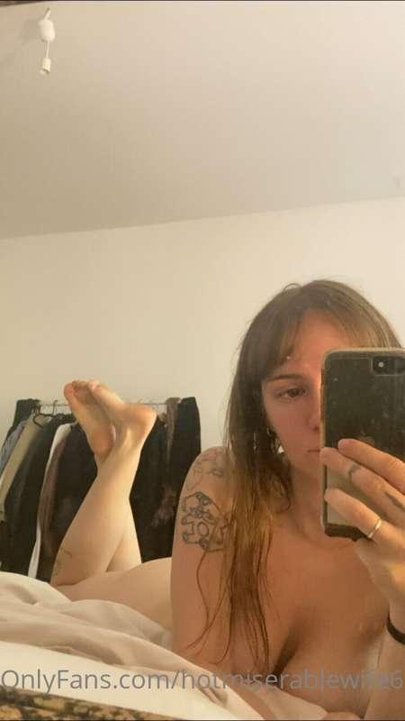 showing off new pedicure video ft The Pose coming to ur inbo..