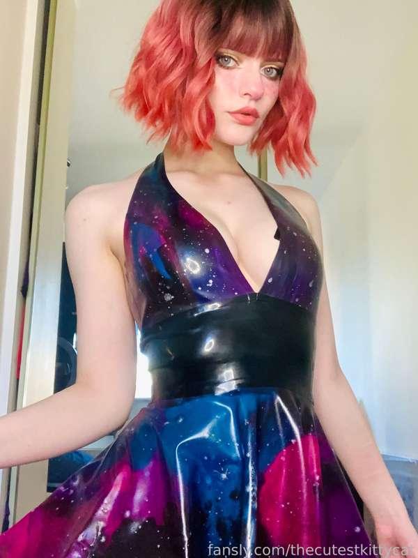 My new galaxy latex top to match my galaxy latex skirt 💜