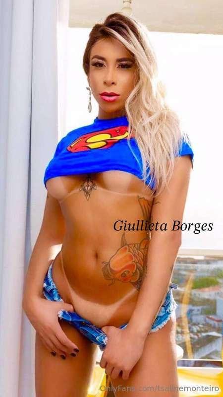 Hey baby, check out my Dominatrix friend 😈 @giullietahot she..