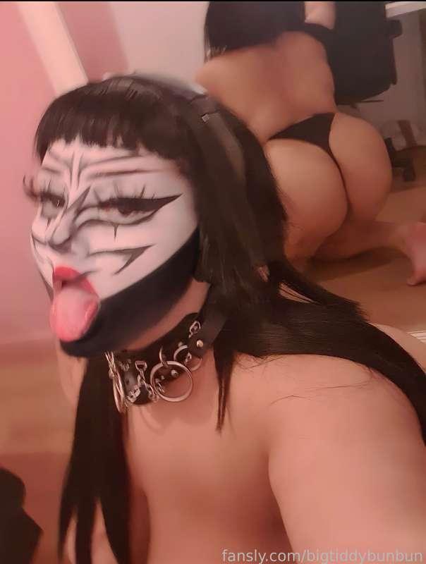 Mirror ass ash