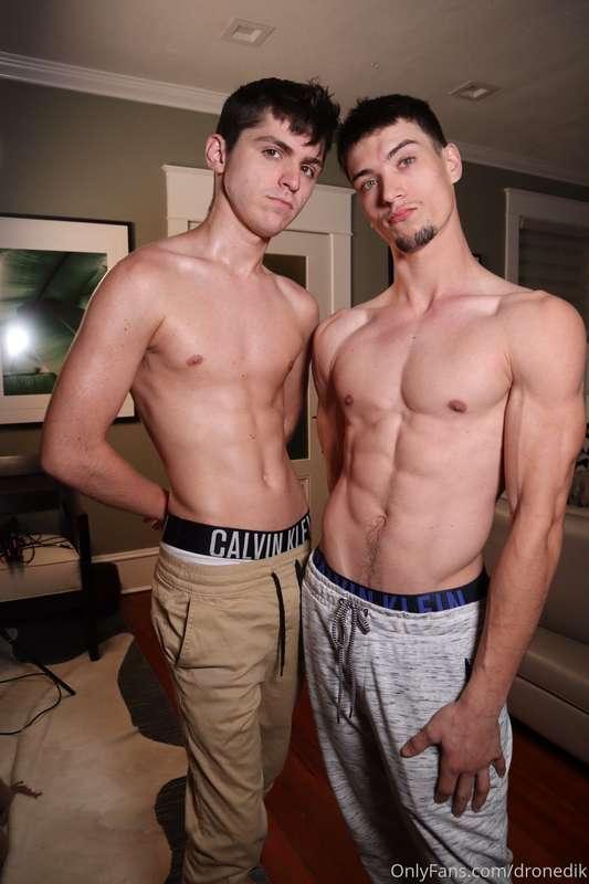 Going live this afternoon with @rawr_itsben 😈 come join us h..