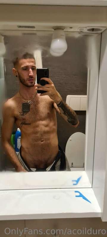 Chi viene a farsi una doccia con me?