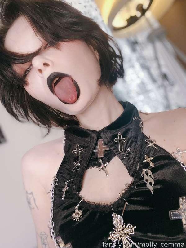 molly_cemma image #2