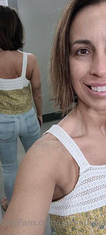 YES, I got the white dress,  just in a smaller size.

Also g..